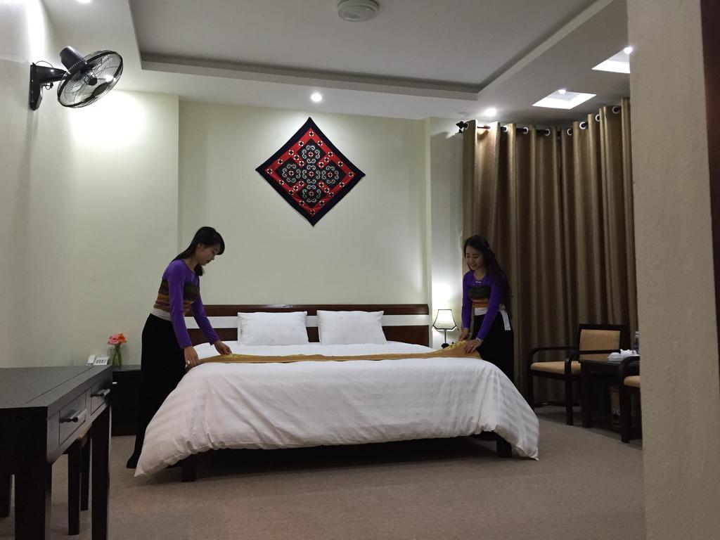 Khoa Thanh Hotel Hòa Bình Rum bild