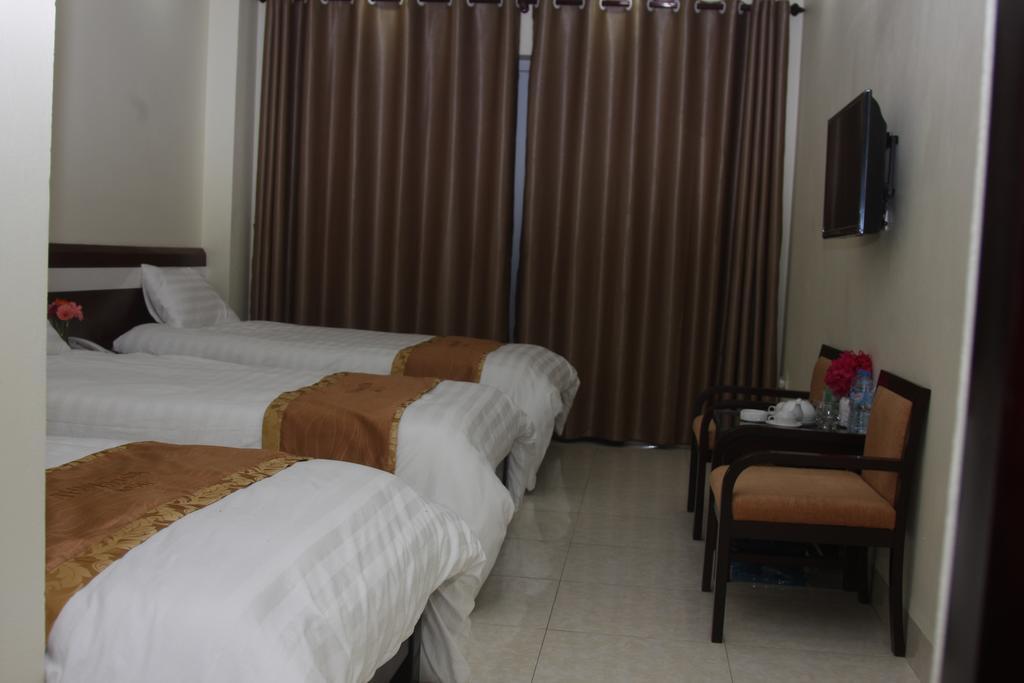 Khoa Thanh Hotel Hòa Bình Rum bild